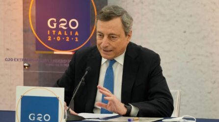 Ντράγκι: Δήμαρχοι και επιχειρηματικές ενώσεις ζητούν να παραμείνει πρωθυπουργός