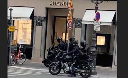 Κινηματογραφική ληστεία σε κοσμηματοπωλείο Chanel στο Παρίσι (ΒΙΝΤΕΟ)