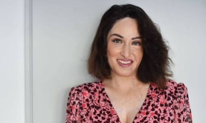 Η χαμογελαστή Ιωάννα Παλιοσπύρου χωρίς τη μάσκα (ΦΩΤΟ)
