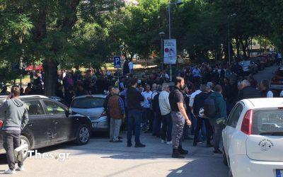 Θεσσαλονίκη: Συγκέντρωση εργαζομένων του ΟΑΣΘ έξω από το Εργατικό Κέντρο (ΦΩΤΟ)