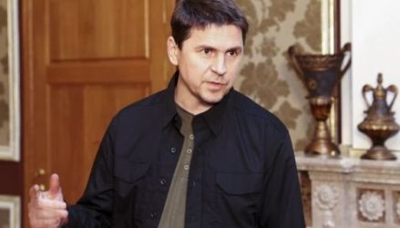 Σύμβουλος Ζελένσκι: “Διαπραγματεύσεις μόνο αν η Ρωσία αποκηρύξει την υποκρισία”