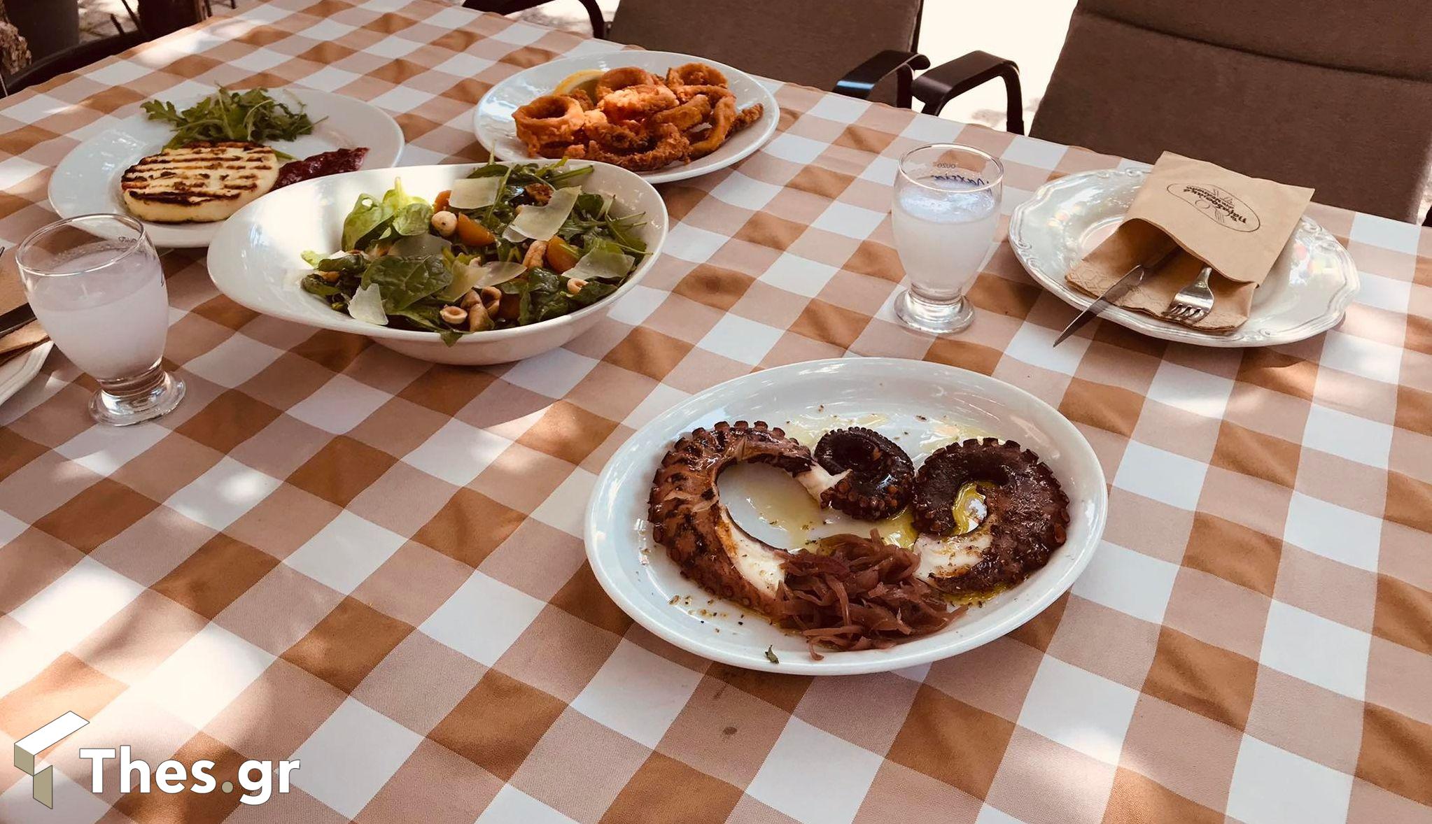 Το Παραδοσιακό στη Νεάπολη φαγητό εστίαση θαλασσινά