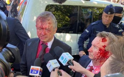 Πολωνία: “Ελουσαν” με μπογιά τον πρεσβευτή της Ρωσίας