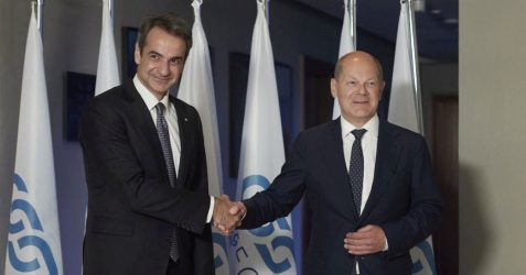 Συνάντηση Μητσοτάκη – Σολτς σήμερα (14/11) στο Βερολίνο