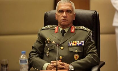 Στρατηγός Κωσταράκος: “Θα σας φάνε τα μαύρα ψάρια και το αλμυρό νερό, αν έρθετε βράδυ ”