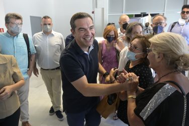 Τσίπρας: “Εχουμε το ακριβότερο ρεύμα και το χαμηλότερο εισόδημα”