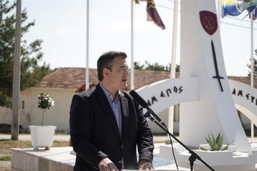 Ο Απόστολος Τζιτζικώστας παρέδωσε μηχανήματα για τις ανάγκες πολιτικής προστασίας στις Ένοπλες Δυνάμεις (ΦΩΤΟ)