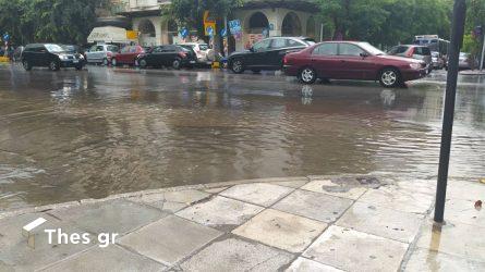 Κακοκαιρία “ARIEL”: Μπαράζ κλήσεων στην Πυροσβεστική στην Κεντρική Μακεδονία