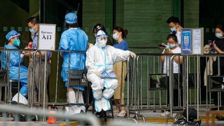 Κορονοϊός: Παγκόσμια “βόμβα” λόγω κρουσμάτων στην Κίνα – Ποιες χώρες ζητούν τεστ από τους ταξιδιώτες