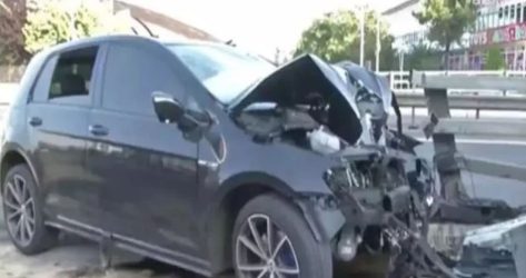 Μαρούσι: Αυτοκίνητο έπεσε στις προστατευτικές μπάρες – Τρεις τραυματίες