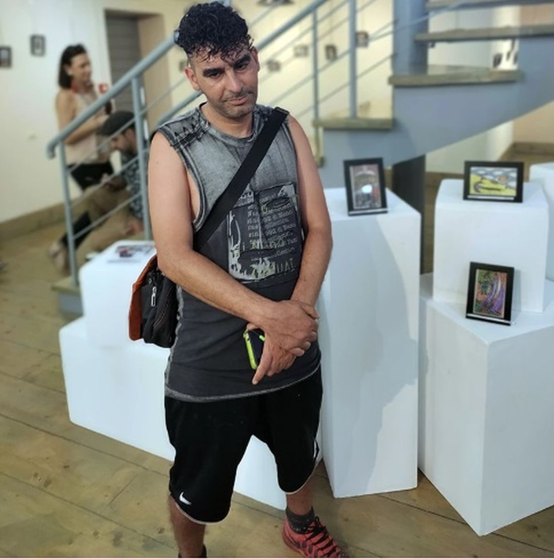πρόσφυγας Θεσσαλονίκη έργα από πακέτα τσιγάρων 