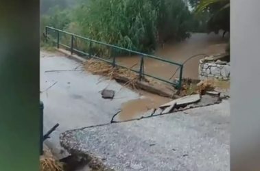 Σκύρος: Τέσσερις γέφυρες κατέρρευσαν από την κακοκαιρία