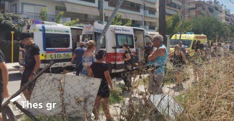 Θεσσαλονίκη: Αυτοκίνητο “καρφώθηκε” σε στάση του ΟΑΣΘ – Τρεις τραυματίες (ΦΩΤΟ)