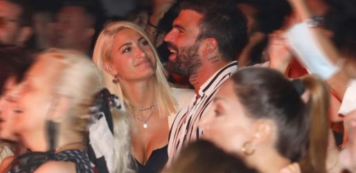 Ιωάννα Τούνη και Δημήτρης Αλεξάνδρου αγκαλιά μαζί σε πάρτι (ΒΙΝΤΕΟ)
