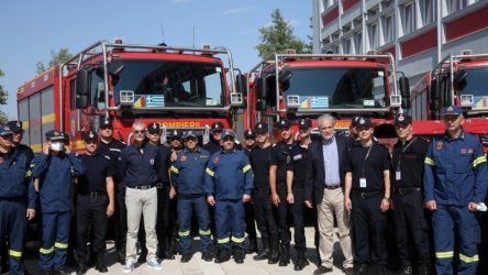 Εφτασαν στη χώρα οι Ρουμάνοι πυροσβέστες – “Ηρθατε σε ένα δύσκολο καλοκαίρι”