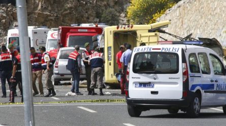 Φρικτό τροχαίο δυστύχημα στην Τουρκία: Τουλάχιστον 15 νεκροί (ΒΙΝΤΕΟ)