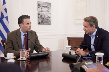 Με το μέλος της Βουλής των ΗΠΑ Τζον Σαρμπάνης συναντήθηκε ο Κυριάκος Μητσοτάκης (ΦΩΤΟ)