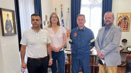 Θεσσαλονίκη: Αντιπροσωπεία του ΣΥΡΙΖΑ στο Αρχηγείο του Πυροσβεστικού Σώματος (ΦΩΤΟ)