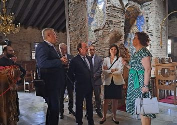 Επισκέφθηκε τη Μονή Βλατάδων ο πρώην πρόεδρος της Γαλλίας Φρανσουά Ολάντ