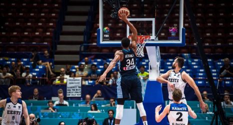 EuroBasket 2022: Αήττητη στους “16” η Εθνική – Αγωνία για τον Γιάννη Αντετοκούνμπο