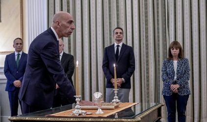 Ορκίστηκε ο υφυπουργός στον πρωθυπουργό Γιάννης Μπρατάκος