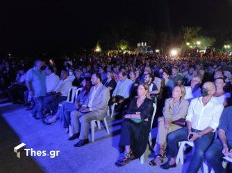 Καλαμαριά: Αναπαράσταση του ερχομού των προσφύγων για τα 100 χρόνια από τη Μικρασιατική Καταστροφή (ΦΩΤΟ)