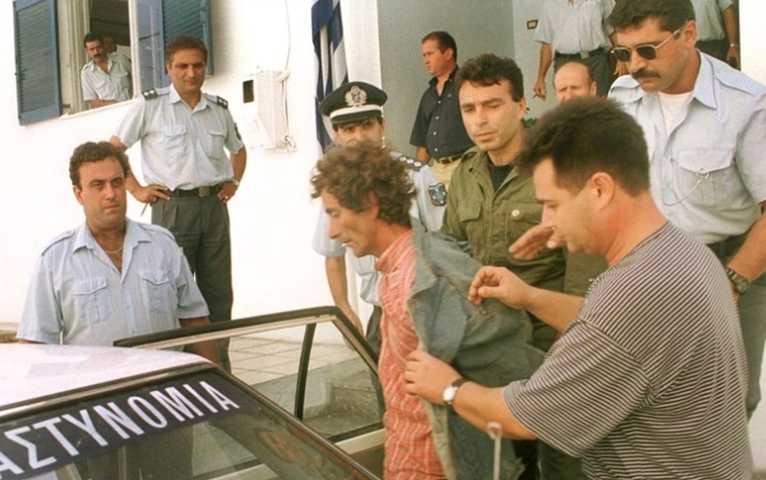 Το έγκλημα που σόκαρε την Ελλάδα: Πατέρας σκότωσε τα τρία παιδιά του για να εκδικηθεί τη γυναίκα του