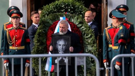 Ρωσία: Χιλιάδες άνθρωποι είπαν το τελευταίο “αντίο” στον Μιχαήλ Γκορμπατσόφ