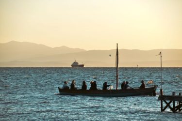 Θεσσαλονίκη: Συγκίνησε το πολυθέαμα για τα 100 χρόνια από τη Μικρασιατική Καταστροφή