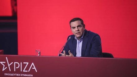 Τσίπρας: “Η κυβέρνηση του κ. Μητσοτάκη στοχοποιεί τους ανθρώπους του Πολιτισμού γιατί δεν μπορεί να τους ελέγξει”