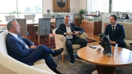 Συνάντηση Σταϊκούρα – Ζέρβα: Η αποφασιστικότητα της κυβέρνησης να ενισχύσει την Τοπική Αυτοδιοίκηση