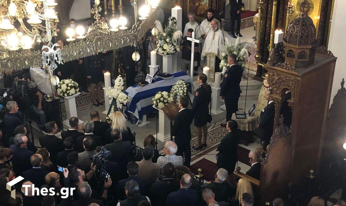 κηδεία Αλέξανδρου Νικολαϊδη στεφάνια εκκλησία
