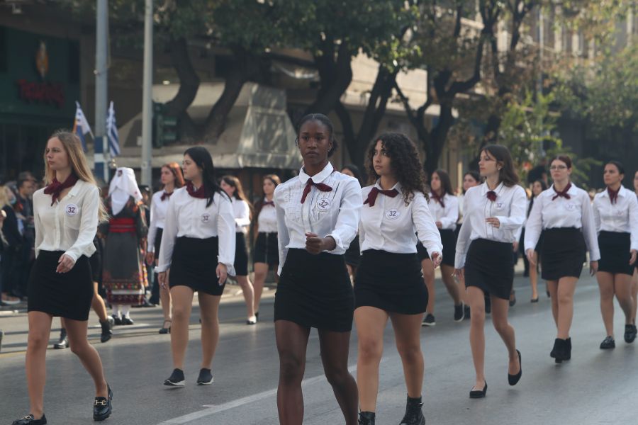 Μαθητική παρέλαση Θεσσαλονίκη μαθήτρια Κένυα