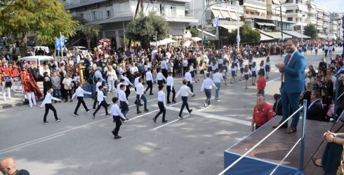 Καλαμαριά: Με λαμπρότητα η παρέλαση για την 28η Οκτωβρίου (ΦΩΤΟ)