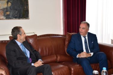 Συνάντηση του Σταύρου Καλαφάτη με τον νέο Πρέσβη της Ισπανίας στην Ελλάδα (ΦΩΤΟ)