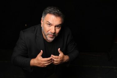 Γρηγόρης Αρναούτογλου: «Κόντεψα να κάνω κακό στη Νάνσυ»