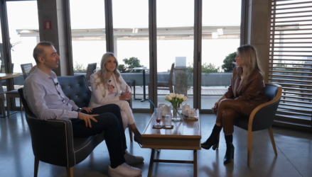 Αλέξανδρος Νικολαΐδης: Η τελευταία τηλεοπτική του εμφάνιση με τη σύζυγό του πέντε μήνες πριν το θάνατό του (ΒΙΝΤΕΟ)