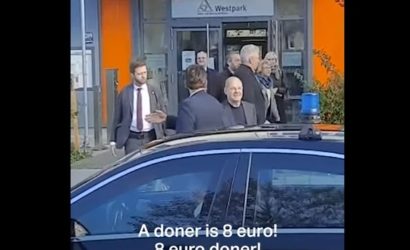 Γερμανός πολίτης παραπονέθηκε στον Σολτς για το κόστος του ντονέρ – “Πείτε στον Πούτιν να ρίξει την τιμή” (ΒΙΝΤΕΟ)