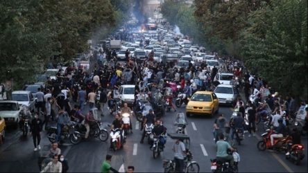 Ιράν: Δεκάδες οι νεκροί πολίτες από την καταστολή των διαδηλώσεων