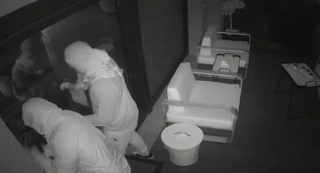 Θεσσαλονίκη: Βίντεο ντοκουμέντο με διαρρήκτες να ρημάζουν σπίτια στην Θέρμη