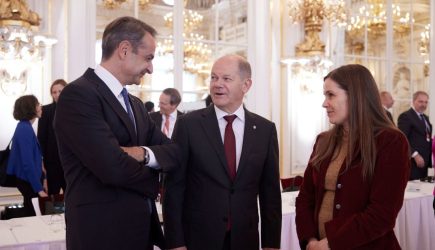 Με τον Ολαφ Σολτς θα συναντηθεί αύριο (27/10) ο Κυριάκος Μητσοτάκης