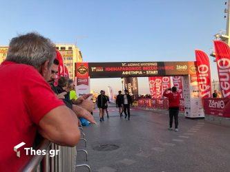 10ος Διεθνής Νυχτερινός Ημιμαραθώνιος Θεσσαλονίκης: Κλειστό το κέντρο της πόλης (ΦΩΤΟ)