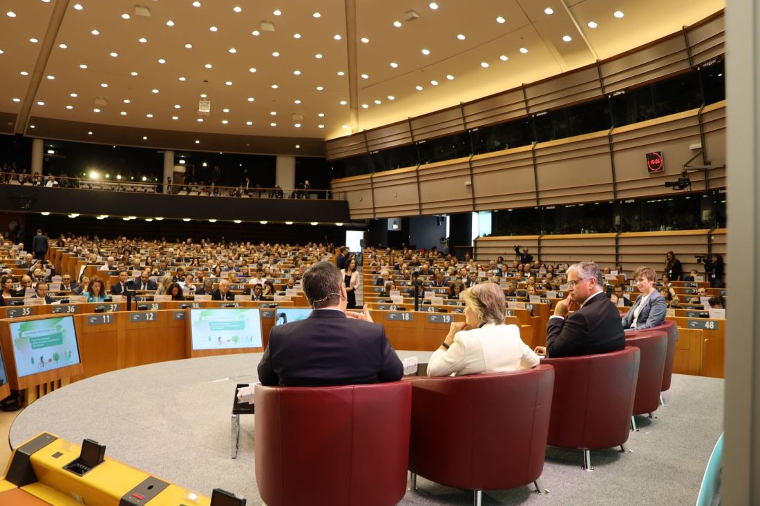 20ής Ευρωπαϊκή Εβδομάδα των Περιφερειών και των Δήμων, στις Βρυξέλλες, βρέθηκε ο Περιφερειάρχης Κεντρικής Μακεδονίας Απόστολος Τζιτζικώστας.