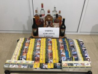 Θεσσαλονίκη: Συνελήφθη γυναίκα που πουλούσε παράνομα τσιγάρα και αλκοόλ