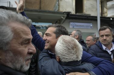 Τσίπρας από Σέρρες: «Οι πολίτες βυθίζονται στην ακρίβεια – Δεν με απασχολεί το παραλήρημα του ένοχου Μητσοτάκη» (ΦΩΤΟ)