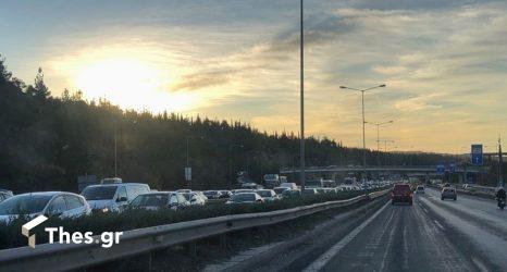 Θεσσαλονίκη: Μποτιλιάρισμα στον Περιφερειακό μετά από τροχαίο (ΦΩΤΟ)