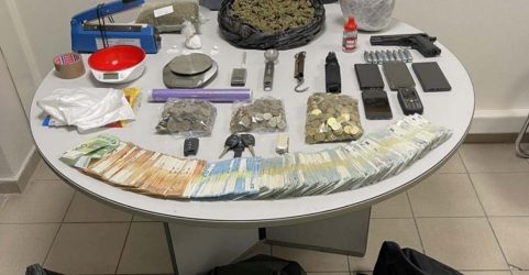 Θεσσαλονίκη: Εκρυβε στο σπίτι του πάνω από 34 κιλά κάνναβης (ΦΩΤΟ)