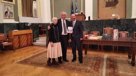ΑΠΘ: Τίμησε για την προσφορά του τον καθηγητή Φοίβο Γκικόπουλο (ΦΩΤΟ)