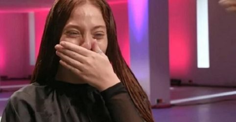 GNTM: Πλάνταξε στο κλάμα η Αλεξία μόλις της έκοψαν τα μαλλιά (ΒΙΝΤΕΟ)
