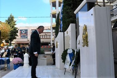 Καλαφάτης: “Υποκλινόμαστε στην αξιοσύνη και τη λεβεντιά των πεσόντων πυροσβεστών” (ΦΩΤΟ)